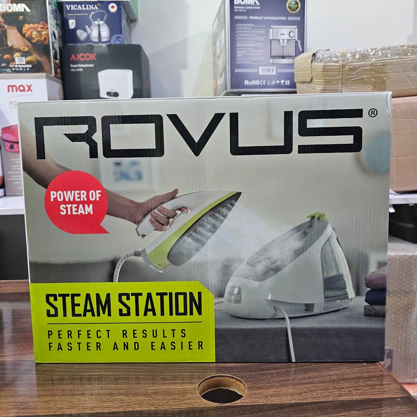 Lot Imported Rovus Steam Station