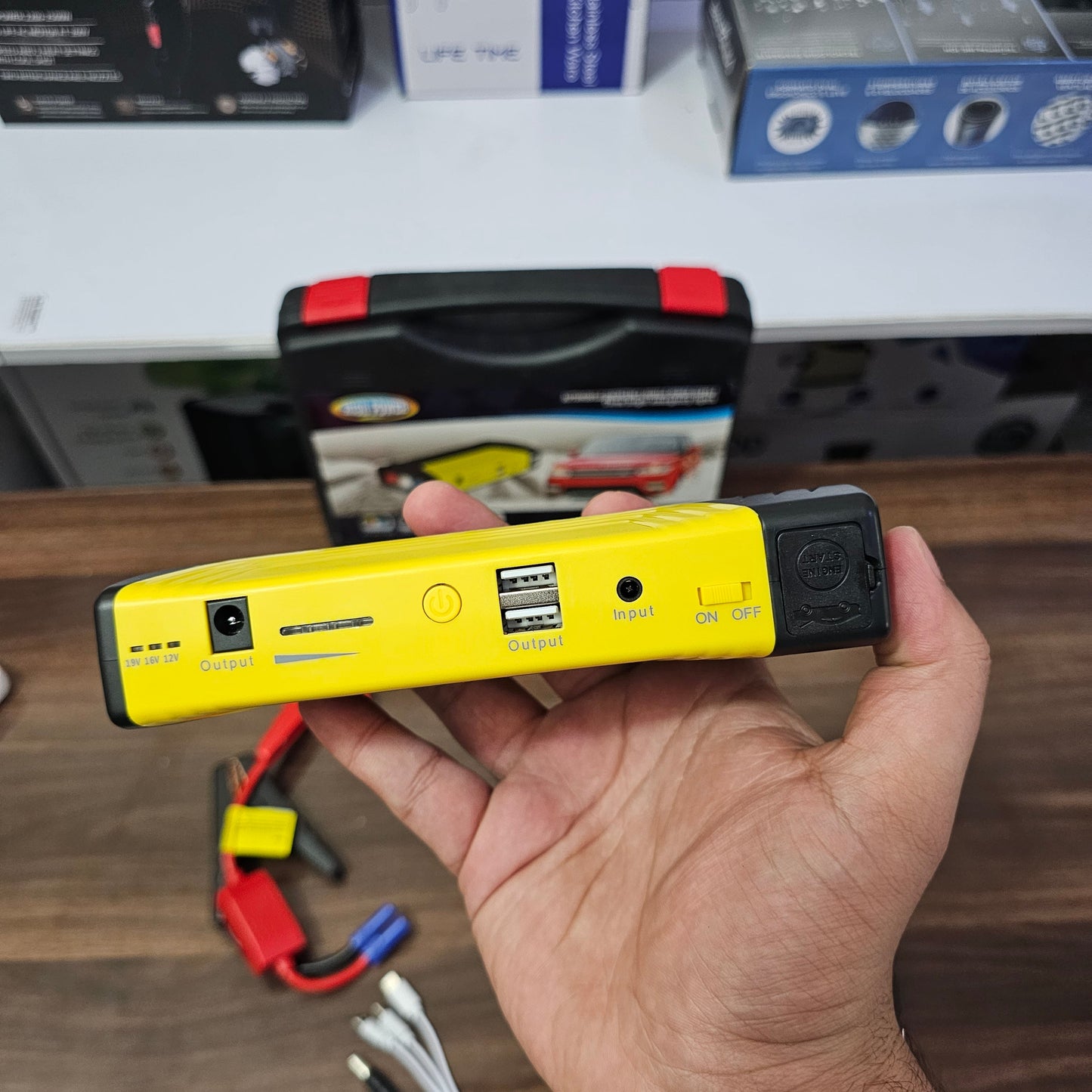 Lot Imported Multifunctional Car Jump Starter & Power Bank