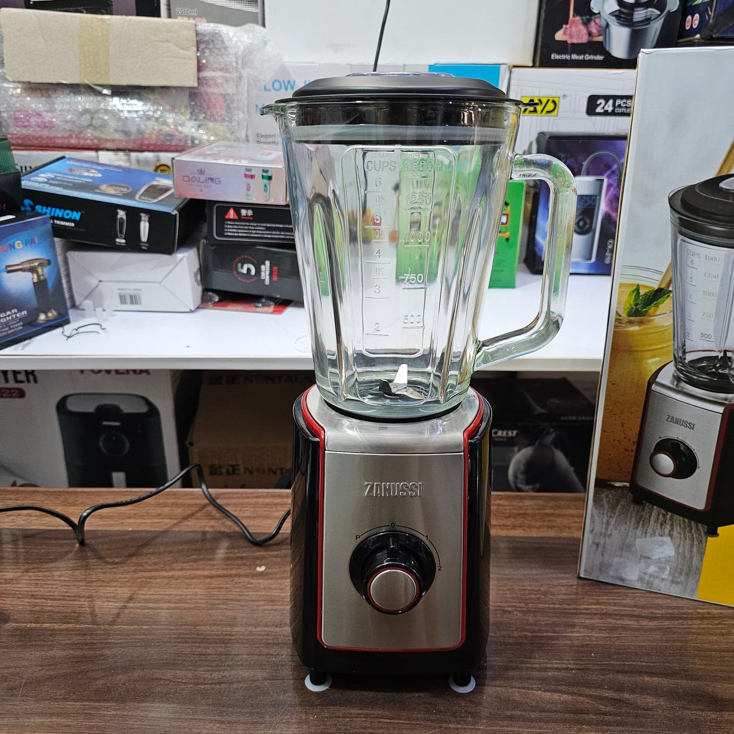 Italy Lot Imported Zanussi Glass Blender