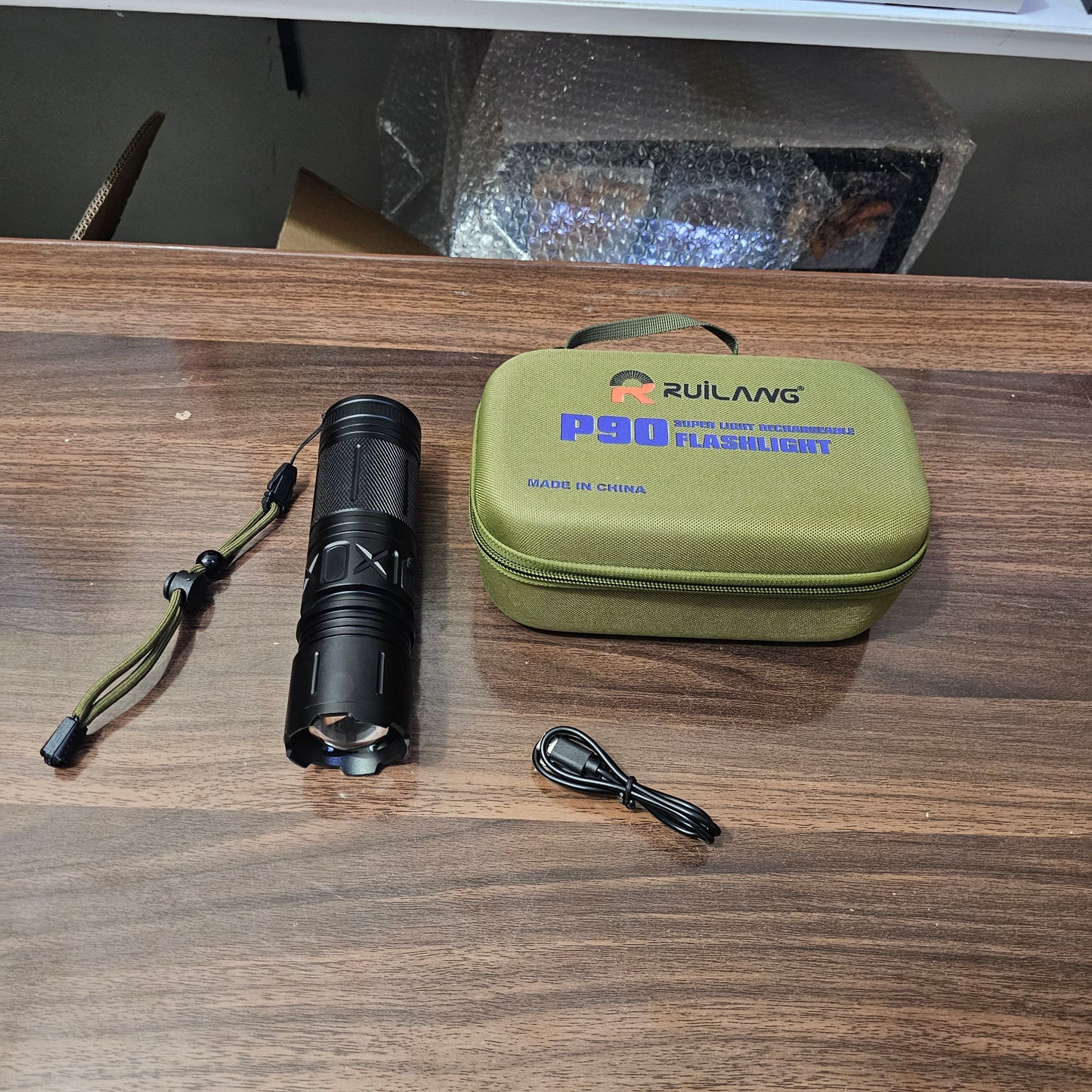 Lot Imported P90 1KM Range Flashlight