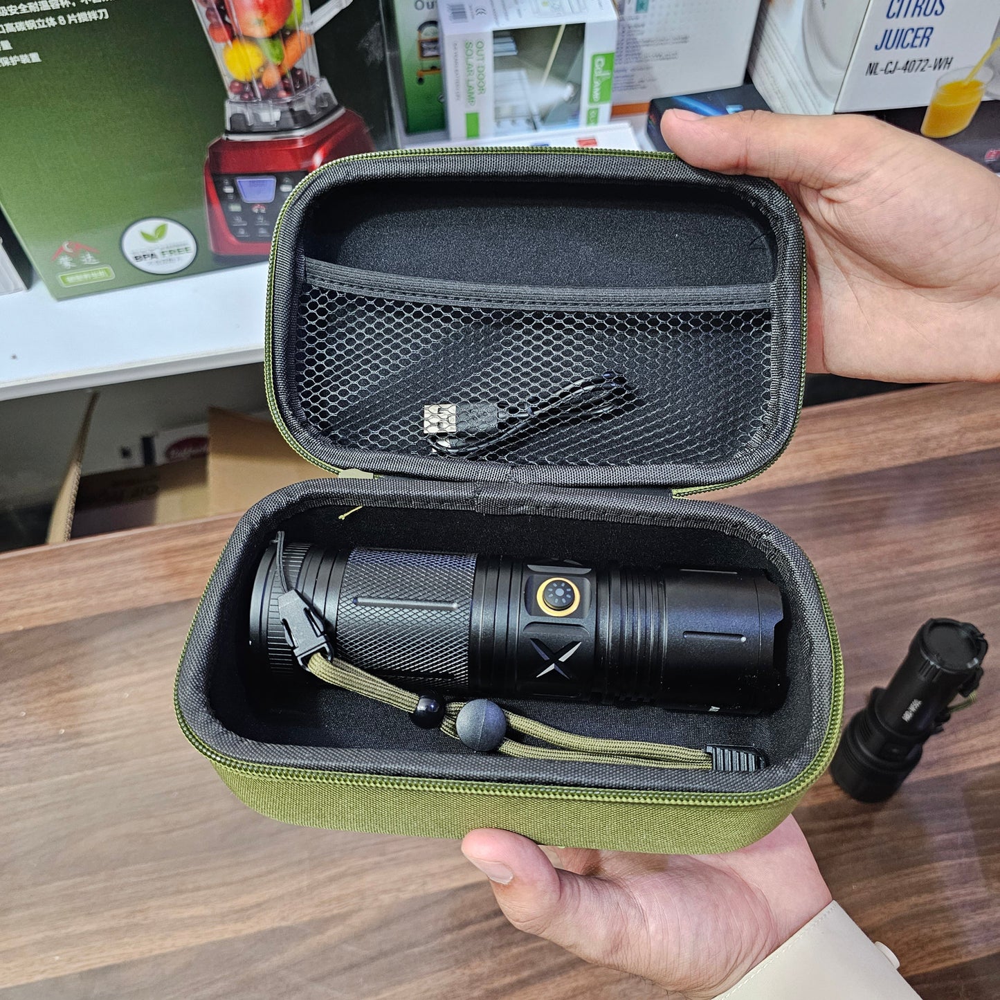 Lot Imported P90 1KM Range Flashlight