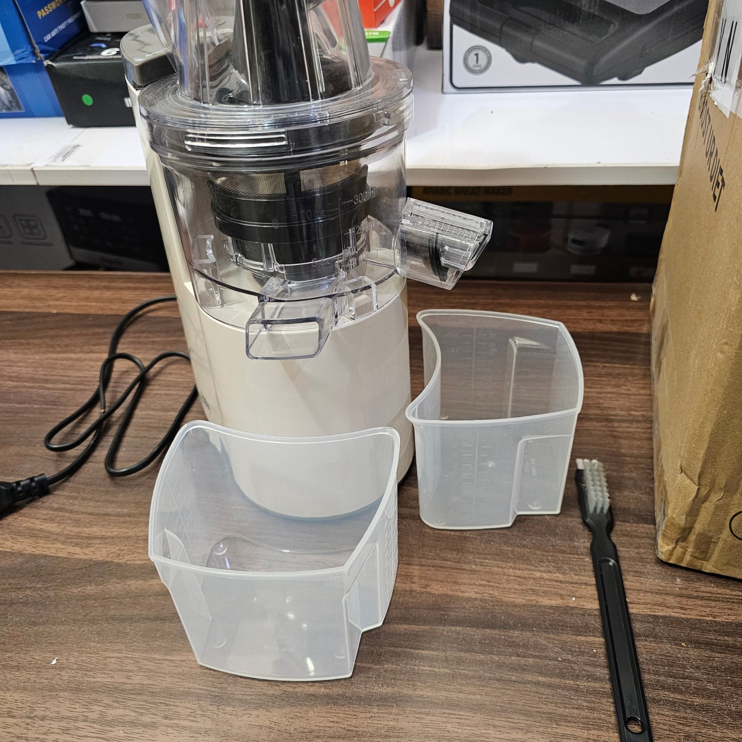 Lot Imported Slow Juicer BJ-V10