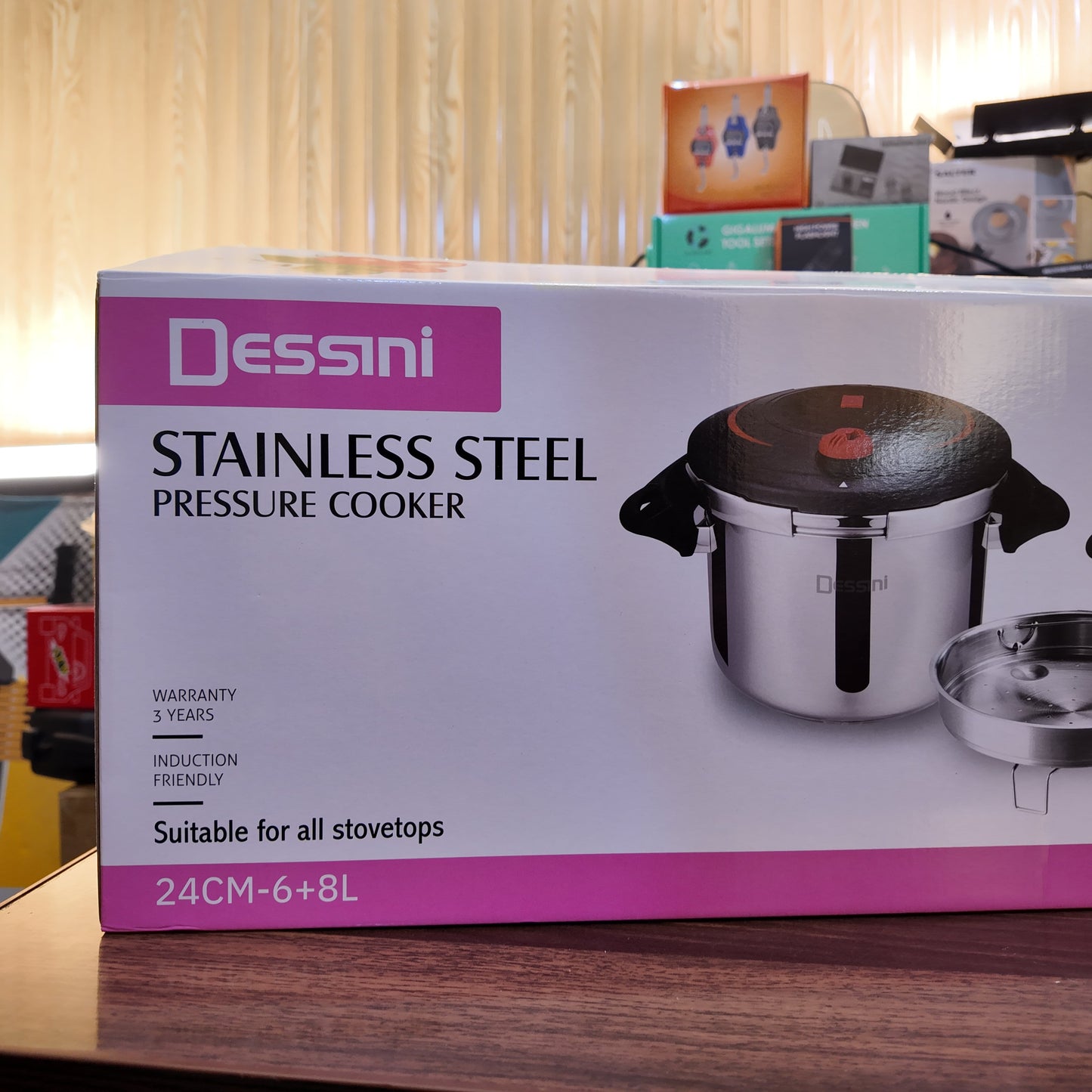 Lot Imported Dessini 6 & 8L Pressure Cooker