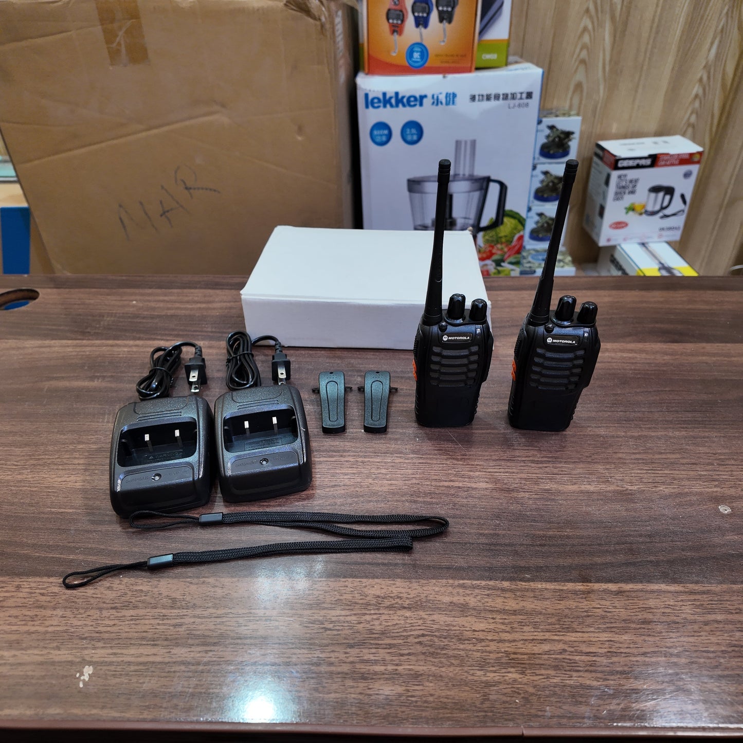 Motorola Lot - Latest Walkie Talkie - Pair