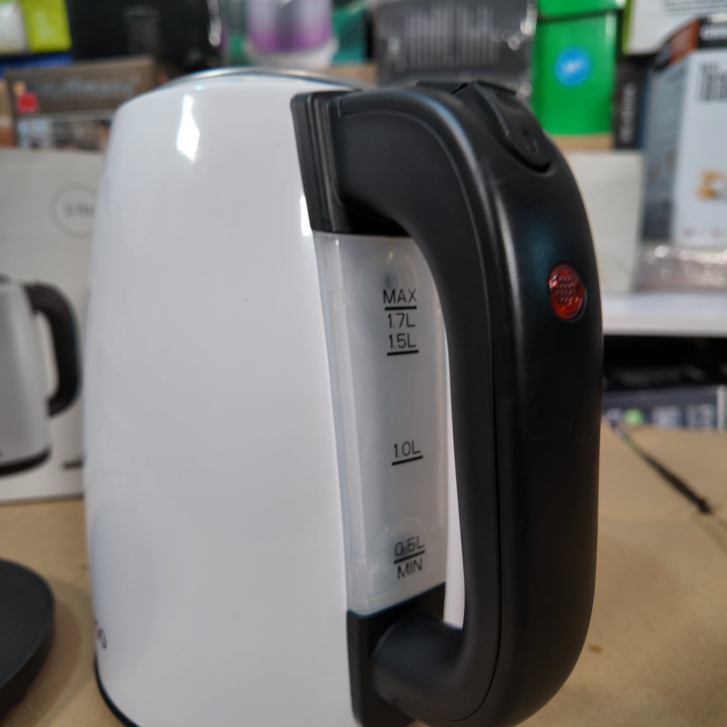 Japan Lot Imported Miniso 1.7L Electric Kettle