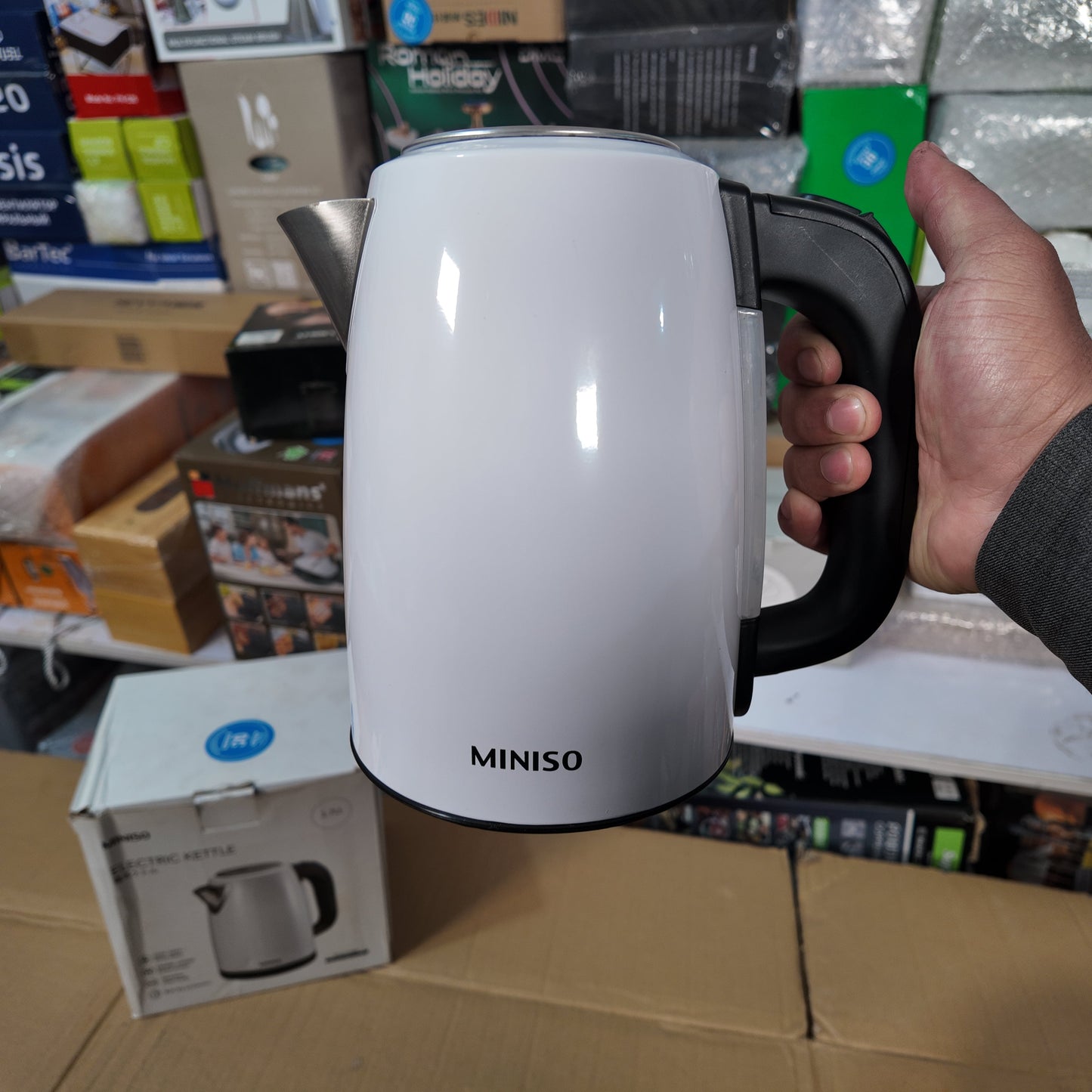 Japan Lot Imported Miniso 1.7L Electric Kettle