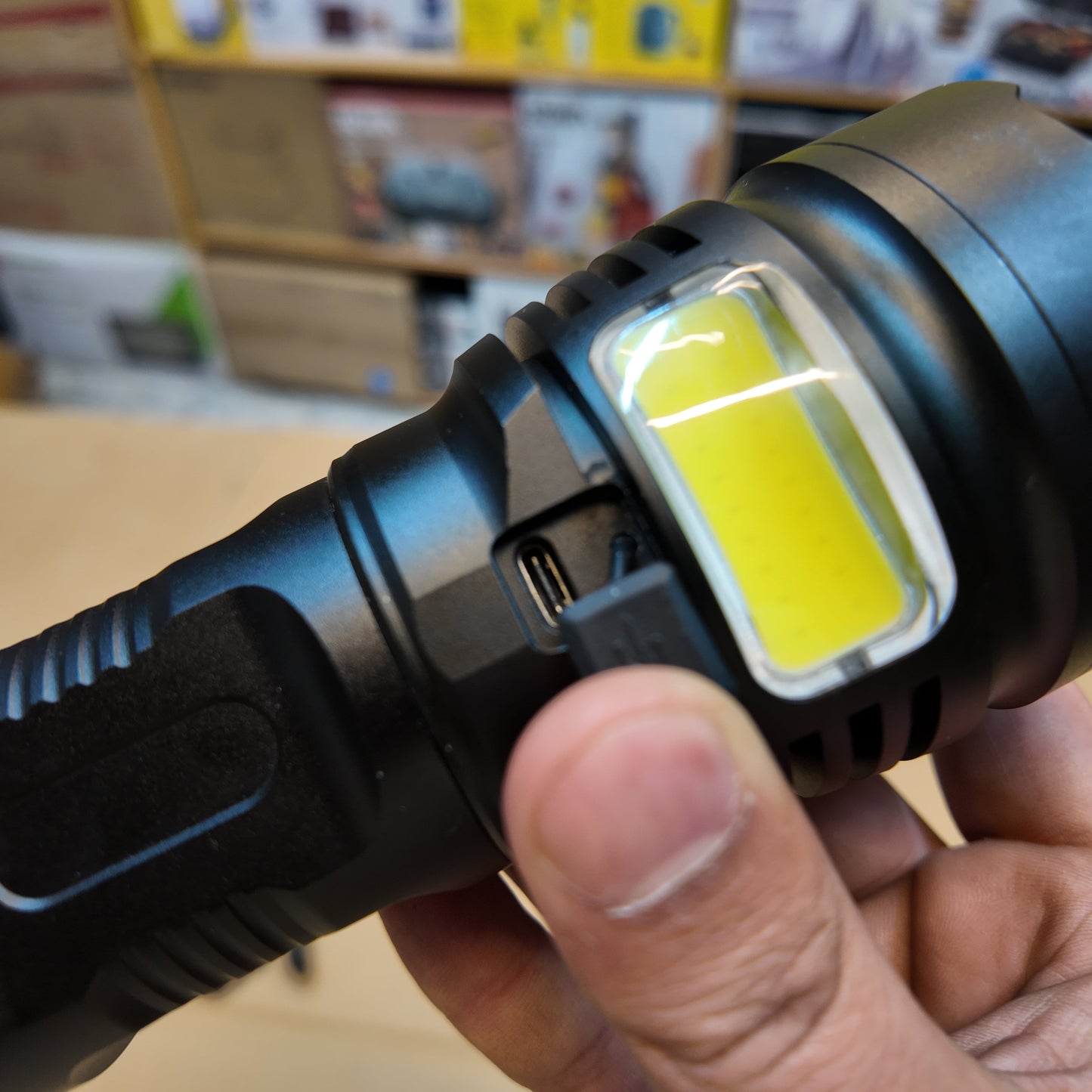 Lot Imported 360 LED 1km Flashlight C-L327