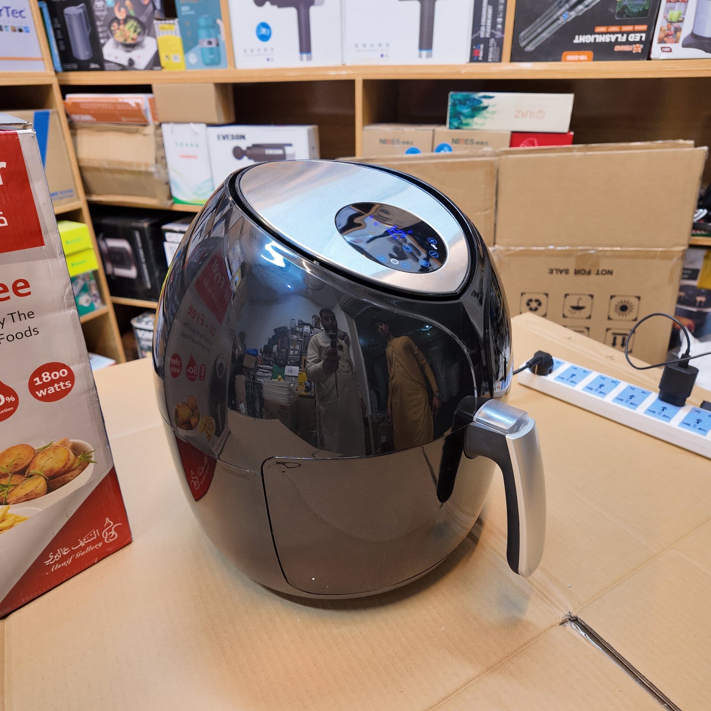 Saudi Lot Imported Edison 8L Air Fryer (1-Year Local Replacement Warranty)