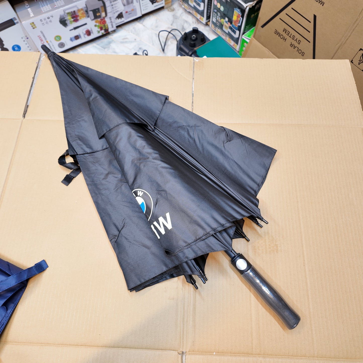 Lot Imported BMW 4 Person Black & Blue Folding Umbrella