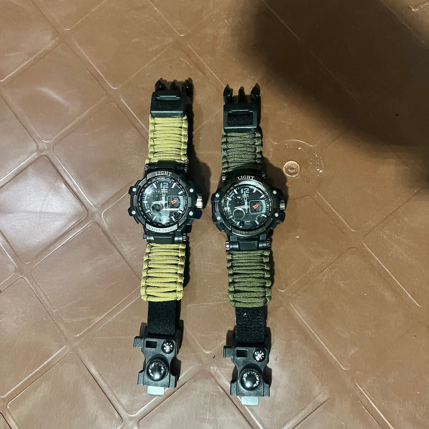 Multifunctional 6 in 1 Tactical Paracord Watch