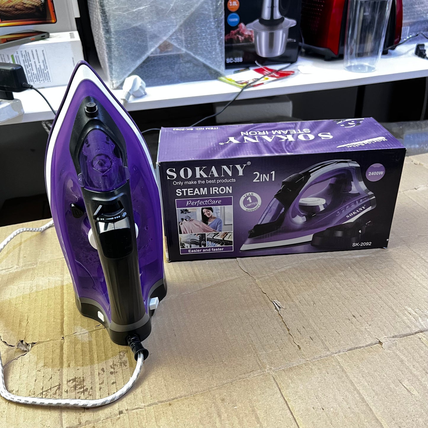 Lot Imported Sokany 2-in-1 Steam Iron