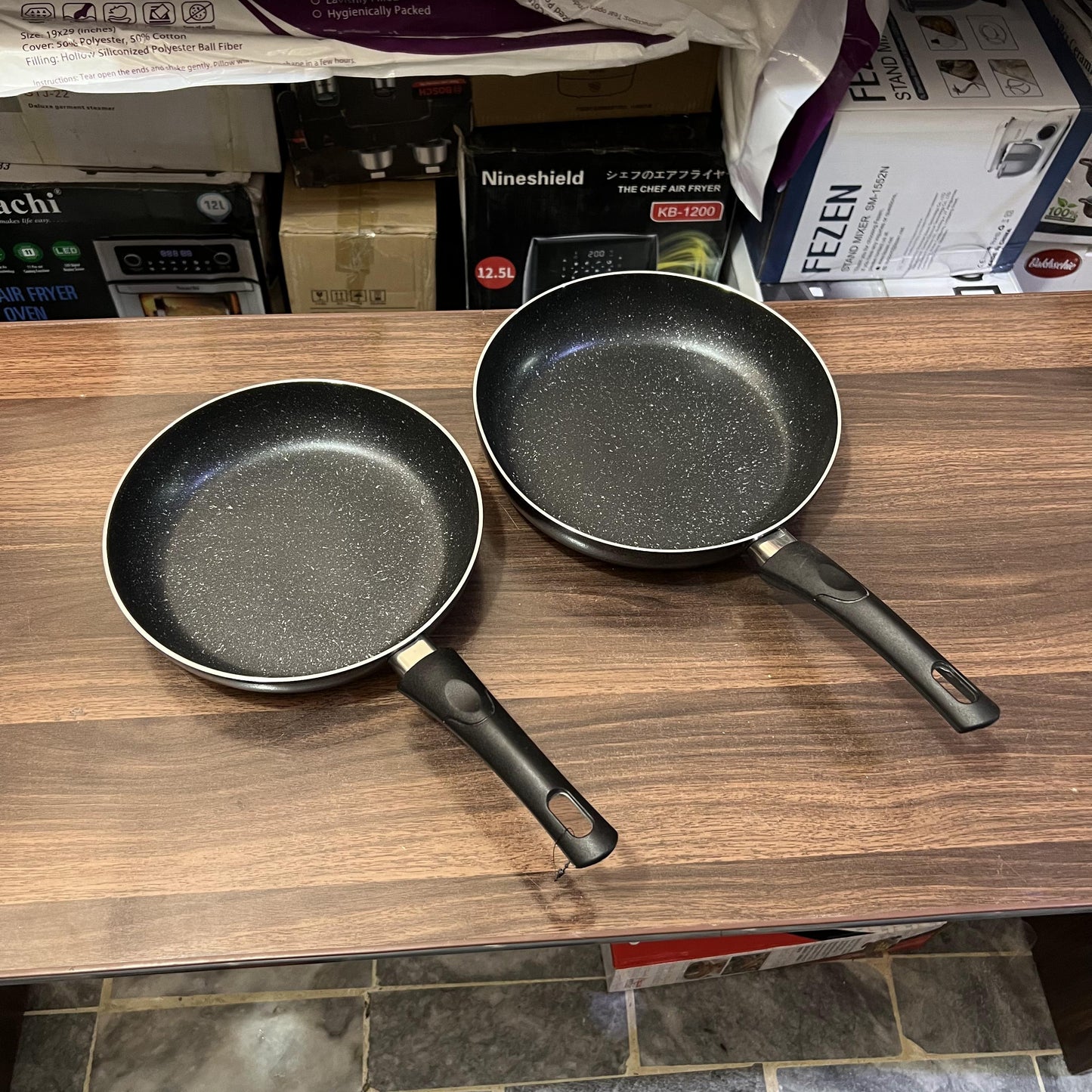 Lot Imported 24 & 26 CM Non-Stick Pan