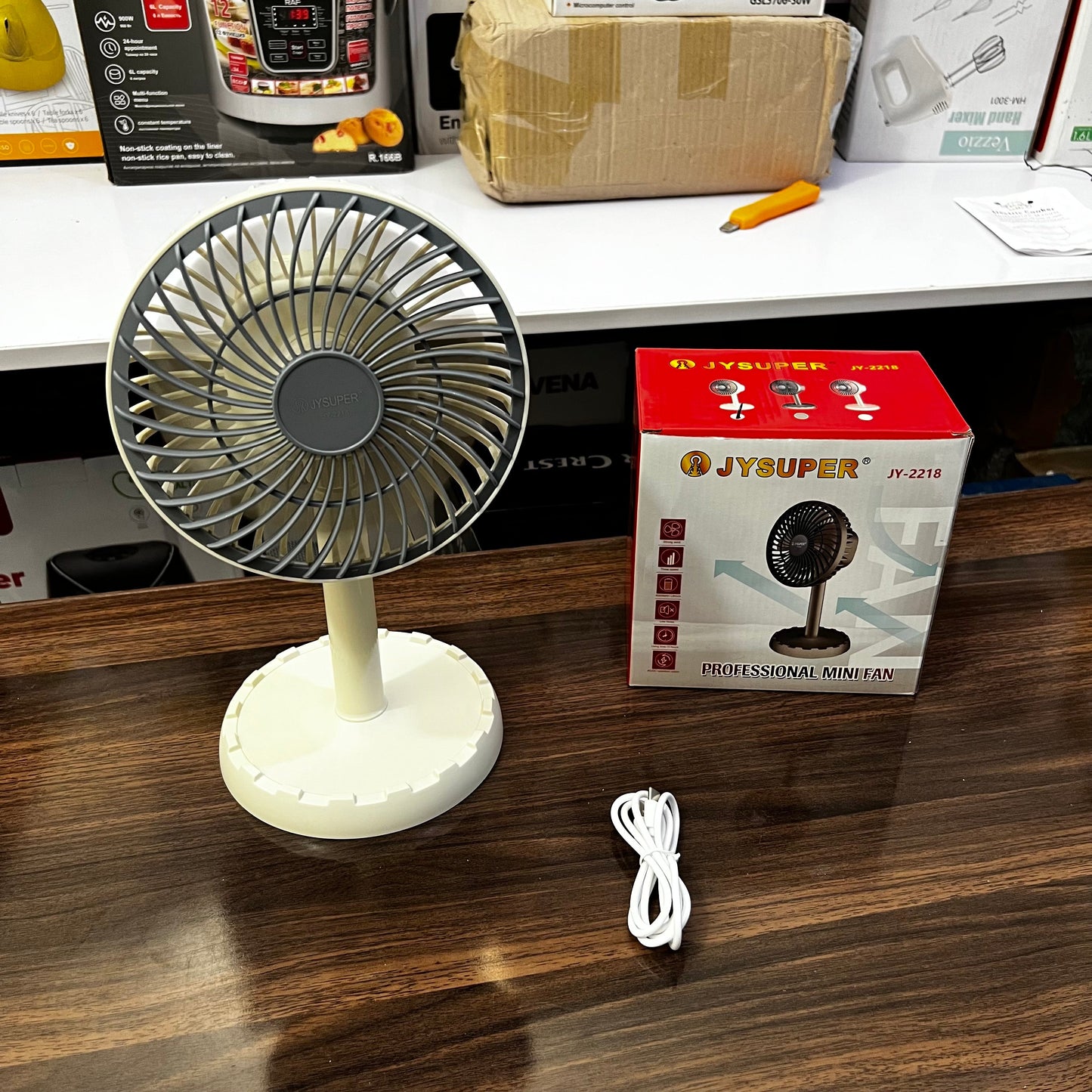 Lot Imported Jysuper Mini Table Fan